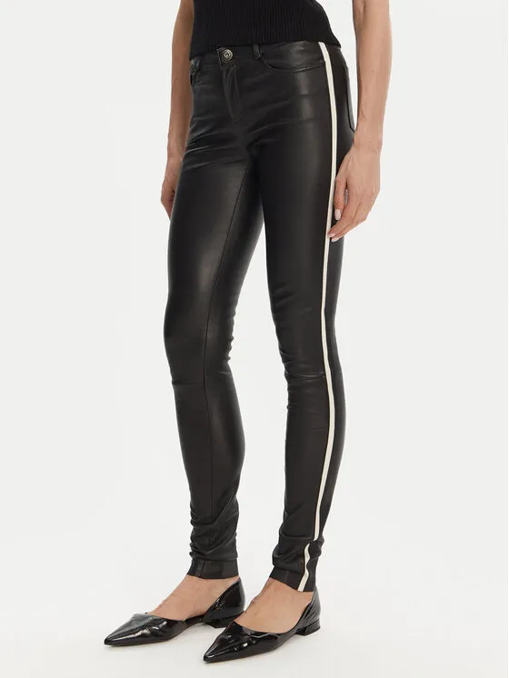 Παντελόνι δερμάτινο · Μαύρο · Slim Fit