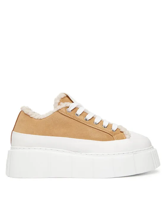 Sneakers · Μπεζ