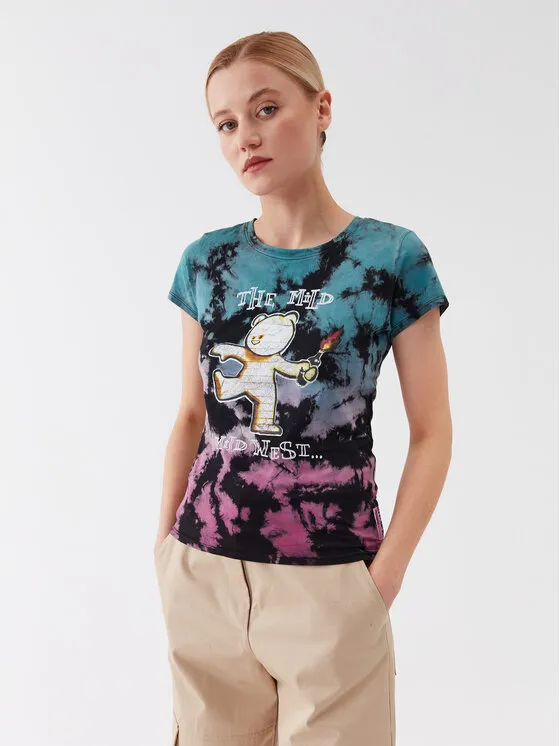 T-Shirt · Έγχρωμο