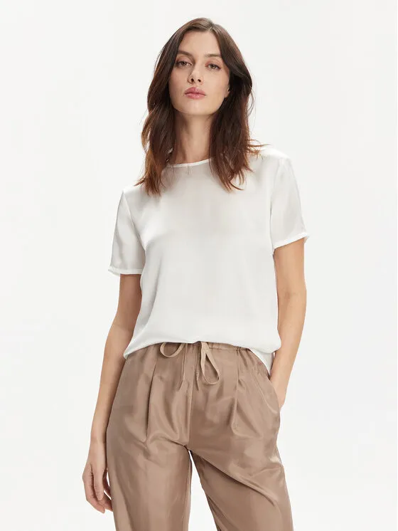 T-Shirt · Λευκό