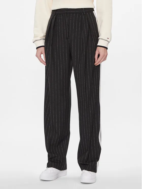 Παντελόνι υφασμάτινο · Μαύρο · Regular Fit