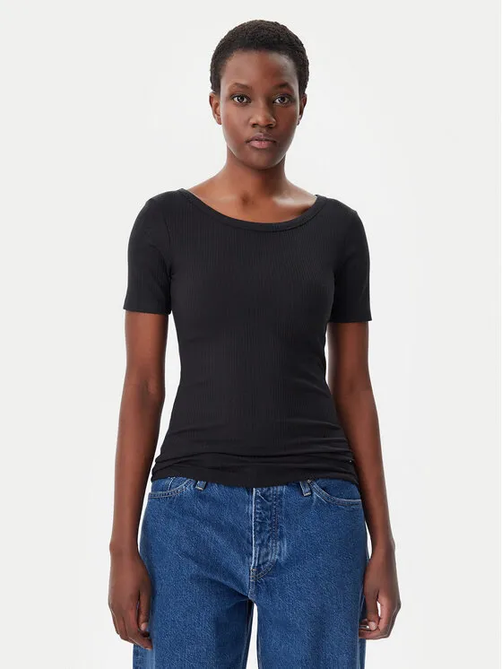 T-Shirt · Μαύρο