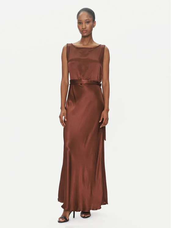 Φόρεμα βραδινό · Καφέ · Maxi