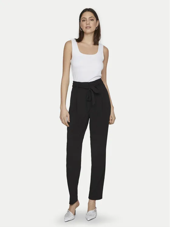 Vila Παντελόνι υφασμάτινο · Μαύρο · Regular Fit