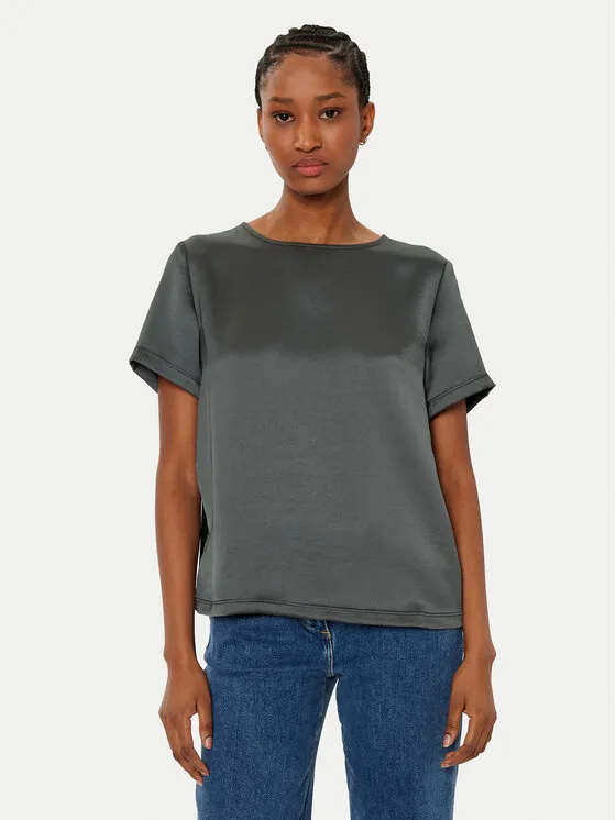 T-Shirt · Μαύρο