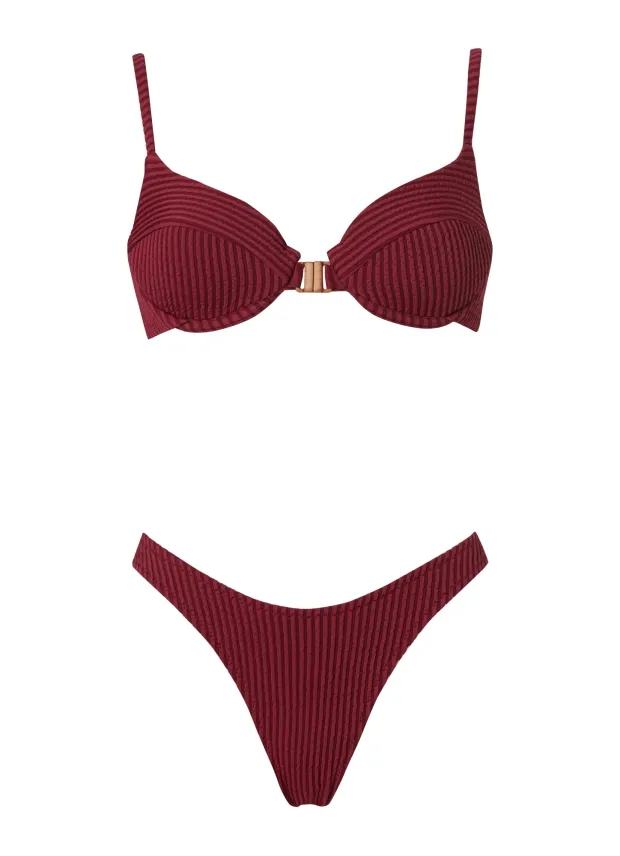 Dakota Bordeaux Curly
