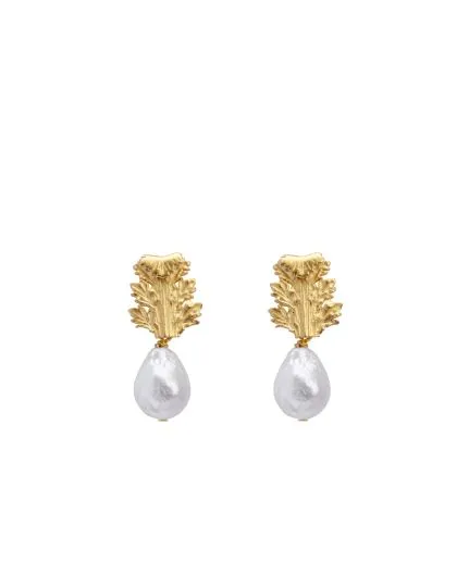Hoop earrings with pearl