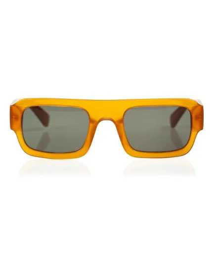 Onassis-shape sunglasses