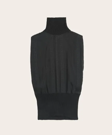 Sleeveless turtleneck top with wool details