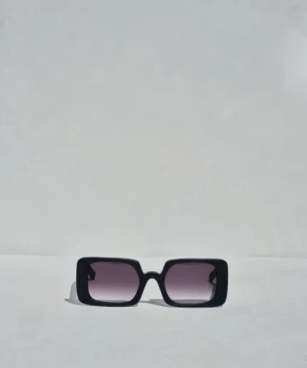 Square-shape sunglasses