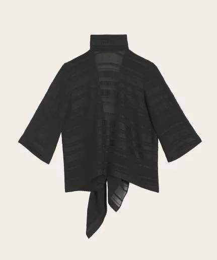 Turtle neck with 3/4 sleeve